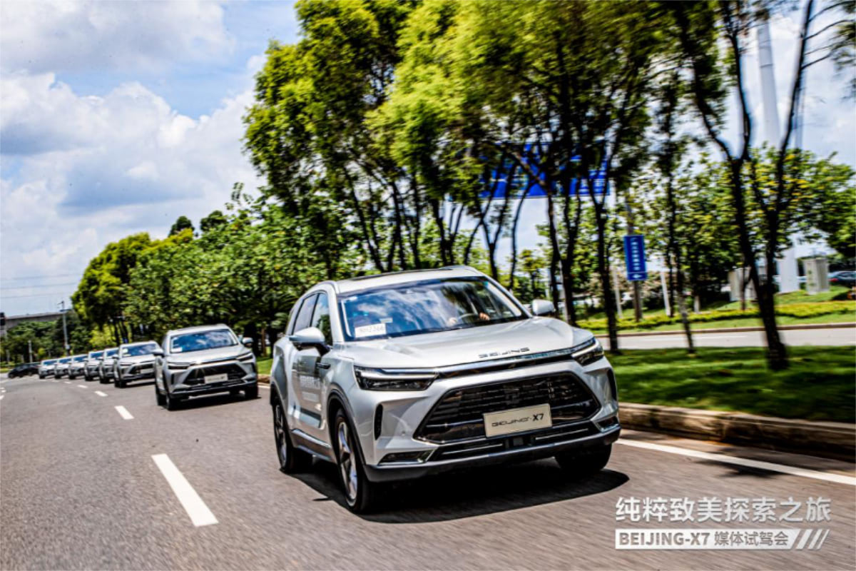 小孩子才做选择题，成年人我全都要！BEIJING-X7实力定义“纯粹”