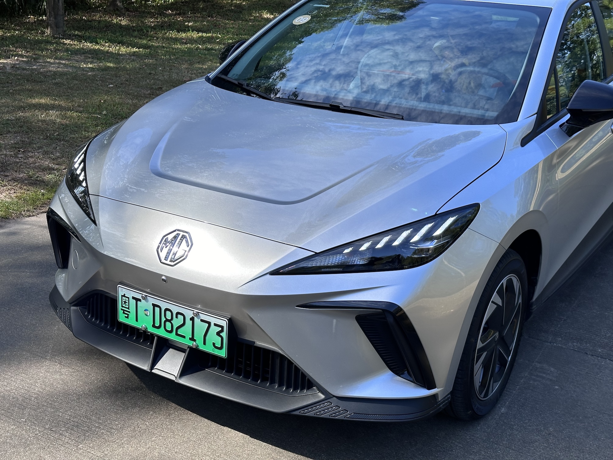 试驾MG4 EV：两厢+后驱，电车也能拥有驾驶乐趣