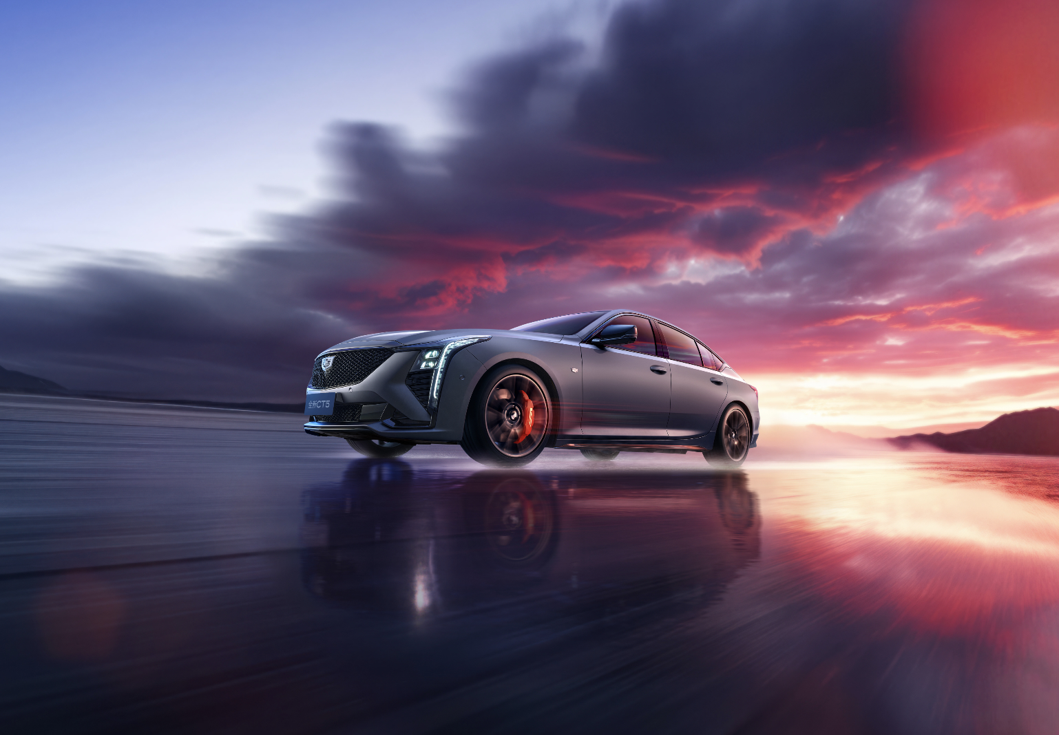 满改姿态热血登场，凯迪拉克全新CT5新装亮相